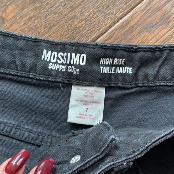Mossimo Black distressed denim cut off shorts size 7 - Picture 2 of 3